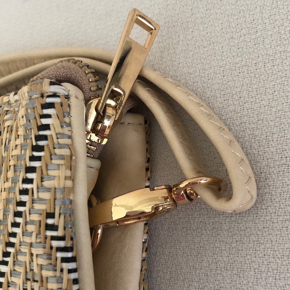 Caroline Hill Woven Crossbody Bag - Picture 5 of 13